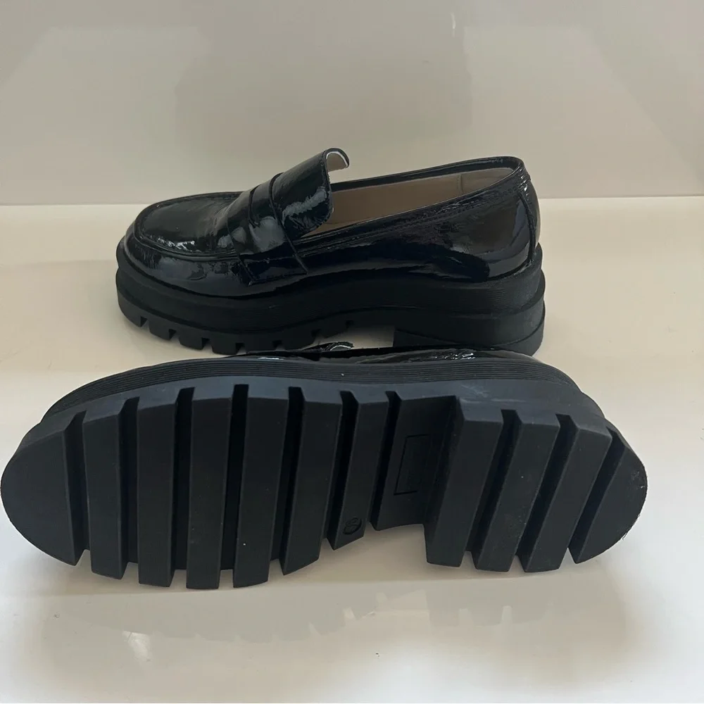 L'INTERVALLE Lydia Black Patent Leather Loafers - Picture 5 of 10